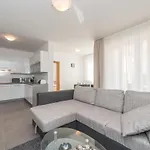 Sun And Sea Apartman *