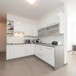 Sun And Sea Apartman